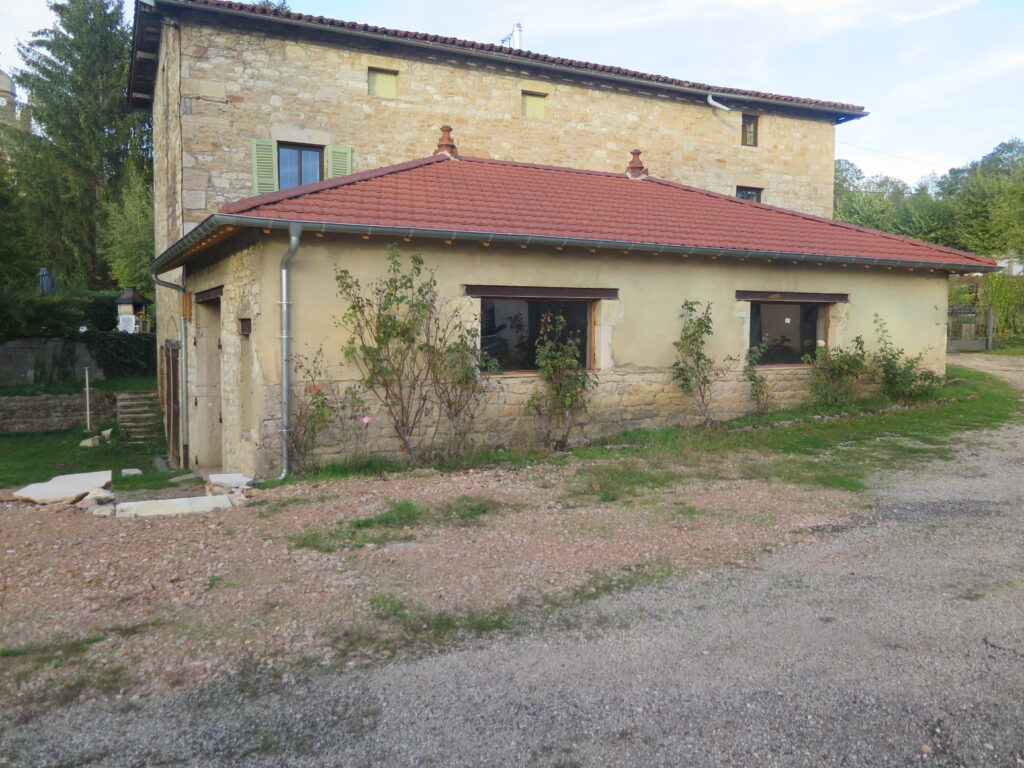 Salle d'activité, vue extérieure